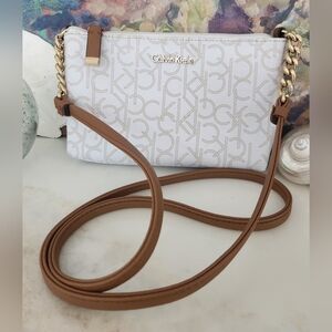 Calvin Klein White Cognac Crossbody bag. Like new! Gorgeous bag!